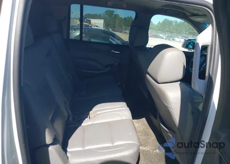 2017 Chevrolet Suburban Lt z USA, uszkodzony, nr VIN 1GNSCHKC8HR190859